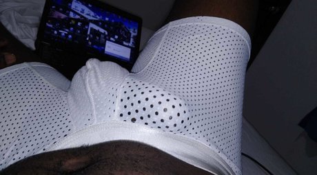 Foto di nudo di fuga di OnlyFans di Jhon