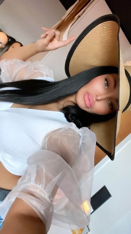 Foto di nudo di fuga di OnlyFans di Matison Daniela 