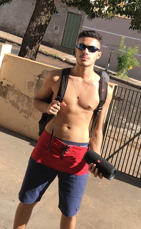 Foto di nudo di fuga di OnlyFans di Mathvi
