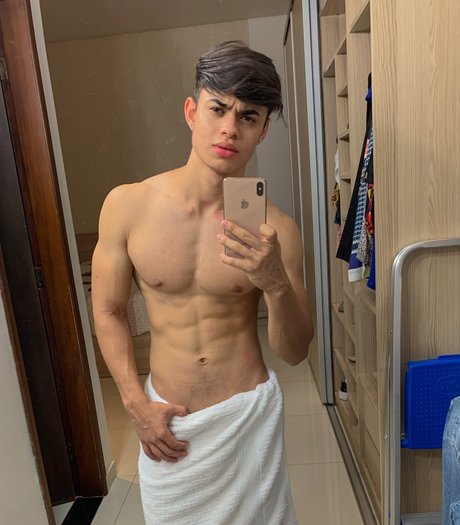 Foto di nudo di fuga di OnlyFans di Matheus Farias