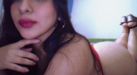 Foto di nudo di fuga di OnlyFans di Mastany