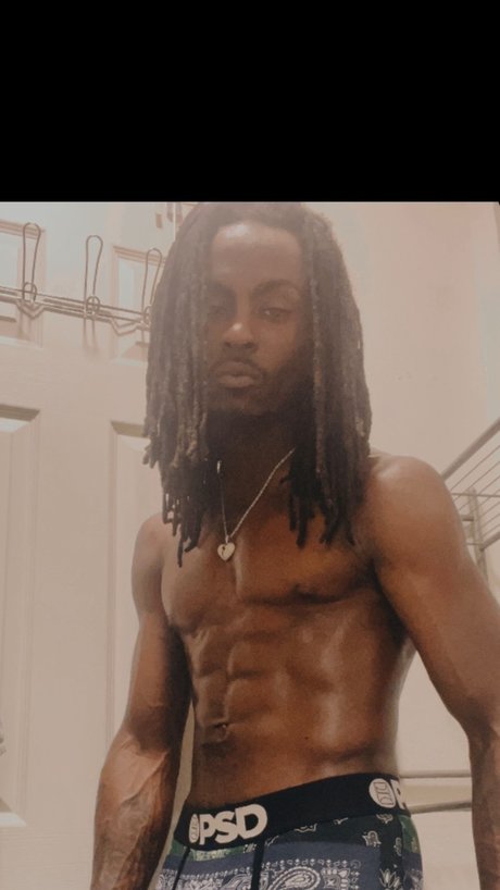Foto di nudo di fuga di OnlyFans di Marvin Delmonte