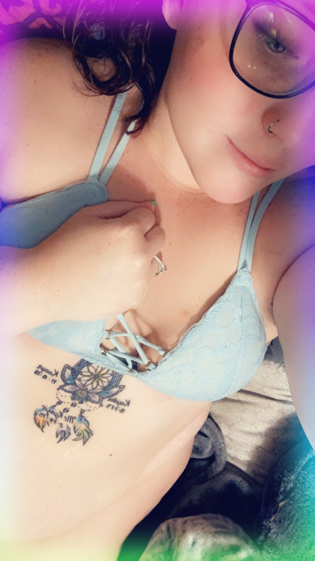 Foto di nudo di fuga di OnlyFans di Minxx