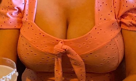 Foto di nudo di fuga di OnlyFans di Minnie Kate 