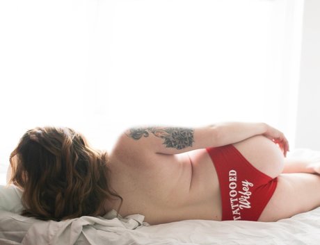 Foto di nudo di fuga di OnlyFans di Mimi