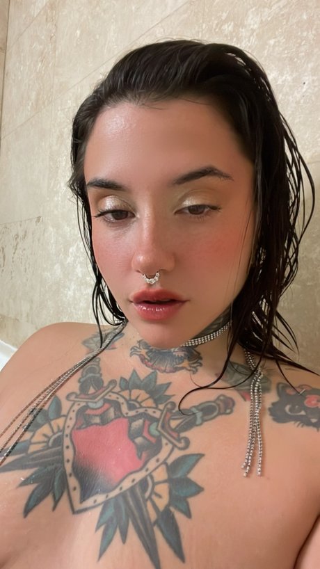 Foto di nudo di fuga di OnlyFans di Goddess Millie  Top 1 