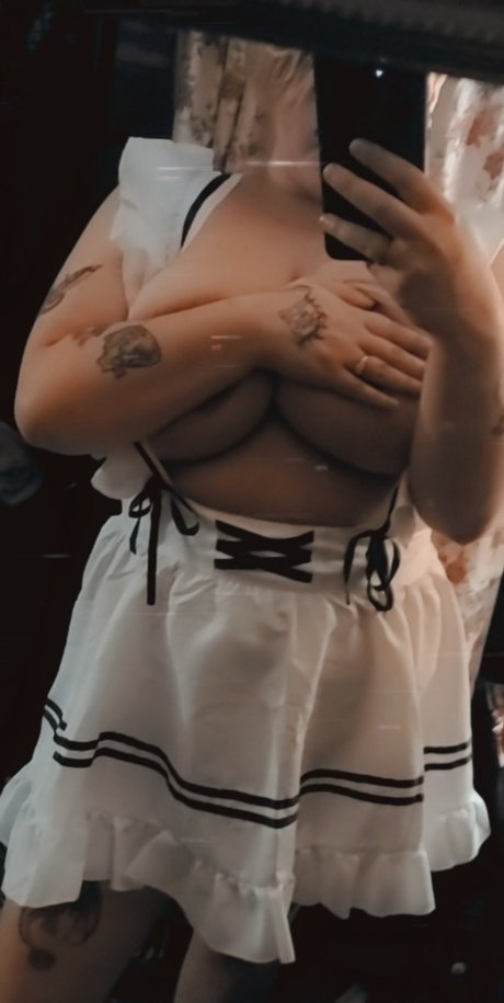 Foto di nudo di fuga di OnlyFans di Mickle Milk