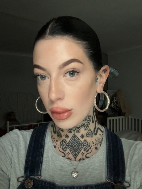 Foto di nudo di fuga di OnlyFans di Milkinmaisie