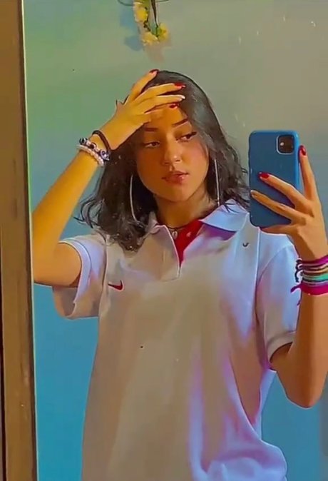 Foto di nudo di fuga di OnlyFans di Mileena