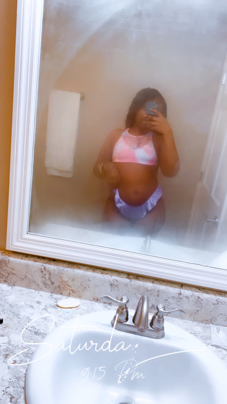 Foto di nudo di fuga di OnlyFans di Mikep