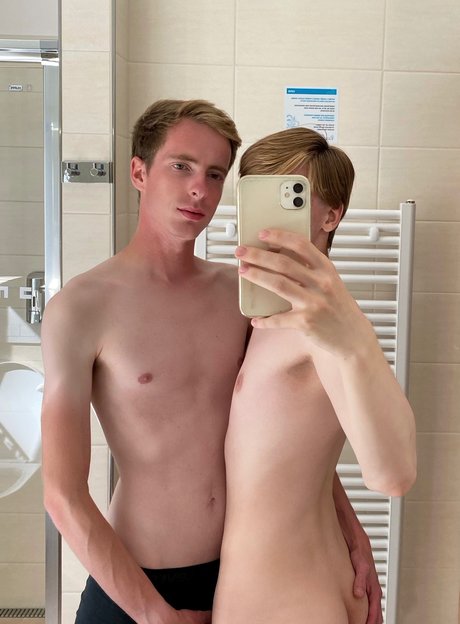 Foto di nudo di fuga di OnlyFans di Mike Branco