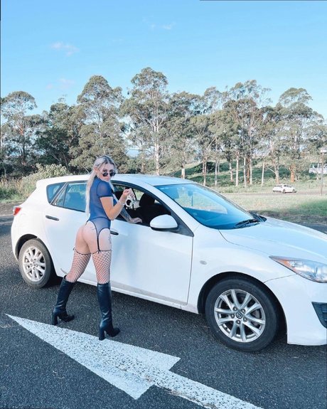 Foto di nudo di fuga di OnlyFans di Mikayla Rose 