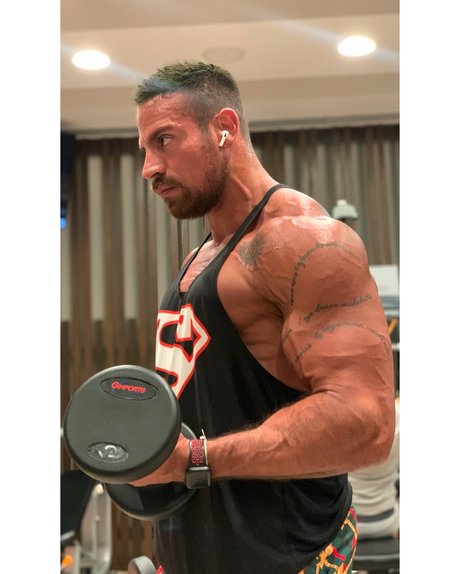Foto di nudo di fuga di OnlyFans di Mike