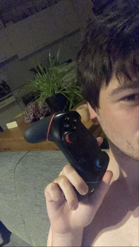 Foto di nudo di fuga di OnlyFans di Mightygaymer