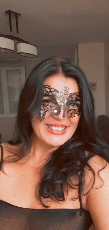 Foto di nudo di fuga di OnlyFans di Midulcemarceline