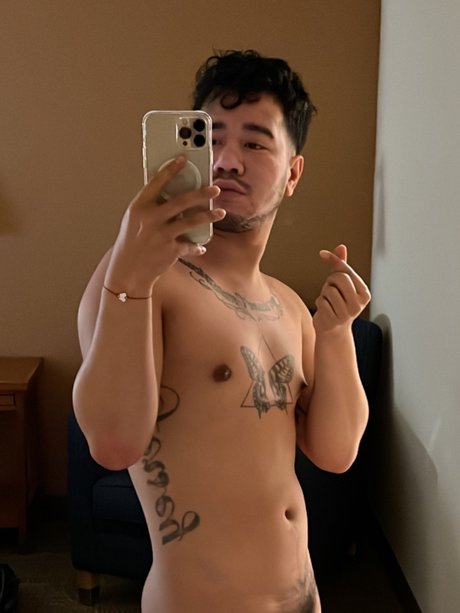 Foto di nudo di fuga di OnlyFans di Khoa Bui