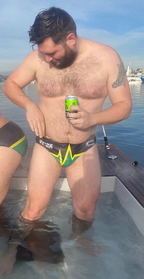 Foto di nudo di fuga di OnlyFans di Showmecub