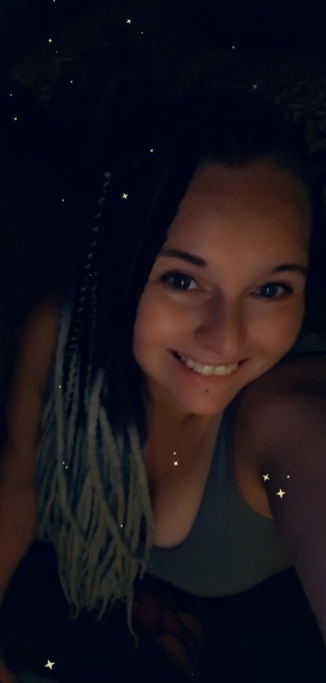 Foto di nudo di fuga di OnlyFans di Micajayne