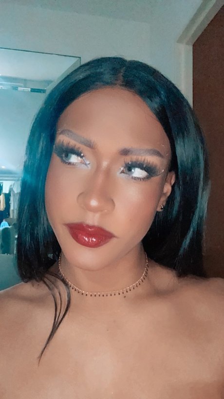 Foto di nudo di fuga di OnlyFans di  Mia Vera 