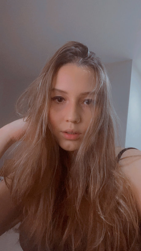 Foto di nudo di fuga di OnlyFans di Mariana Gm