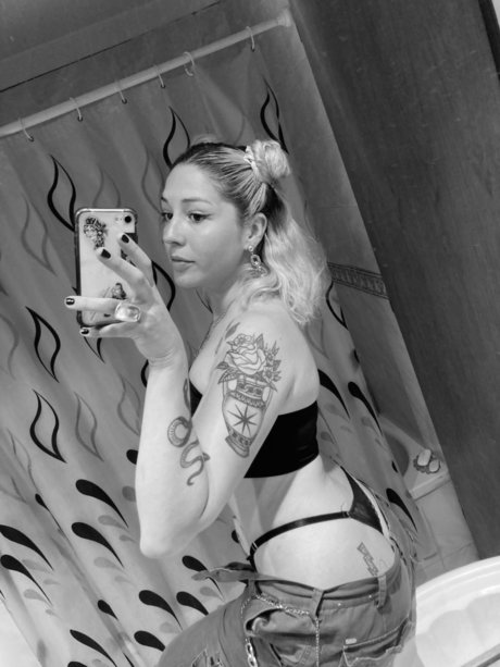 Foto di nudo di fuga di OnlyFans di Fairy B 