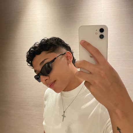 Foto di nudo di fuga di OnlyFans di Gab