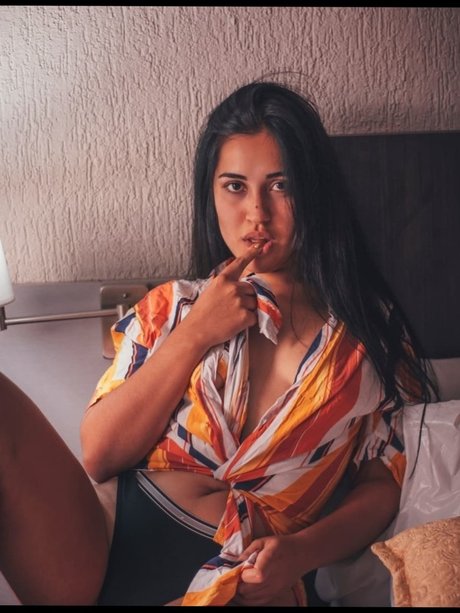 Foto di nudo di fuga di OnlyFans di Montserrat 