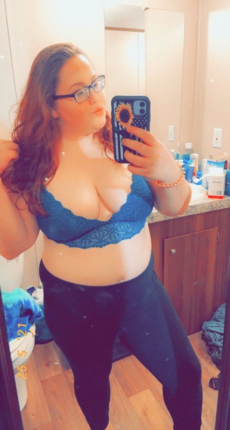 Foto di nudo di fuga di OnlyFans di Maddy