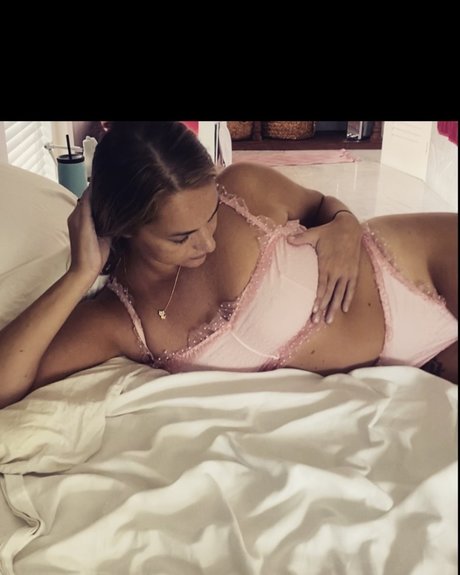 Foto di nudo di fuga di OnlyFans di Molly