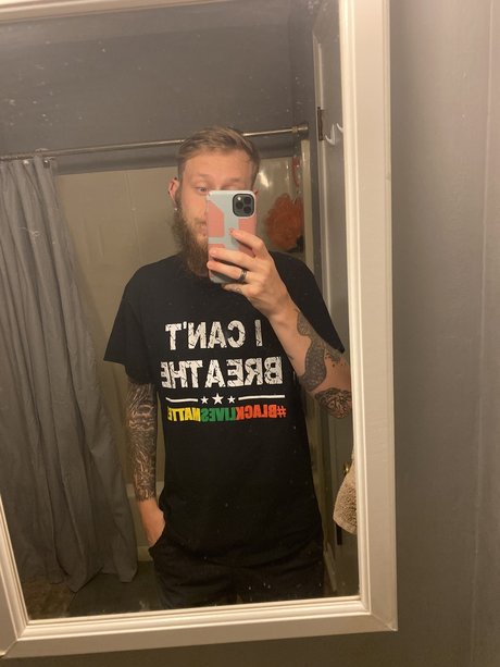 Foto di nudo di fuga di OnlyFans di Molly Matt