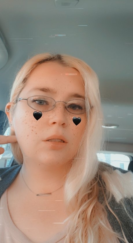 Foto di nudo di fuga di OnlyFans di Mixie