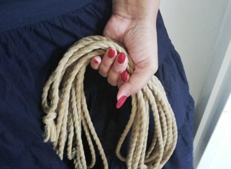 Foto di nudo di fuga di OnlyFans di Mistress Mystique