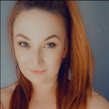 Foto di nudo di fuga di OnlyFans di Mistress May