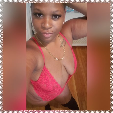 Foto di nudo di fuga di OnlyFans di Mistress Ebony