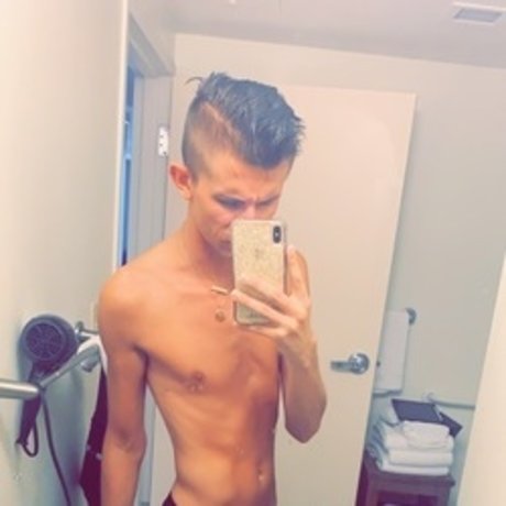 Foto di nudo di fuga di OnlyFans di Mistersergio