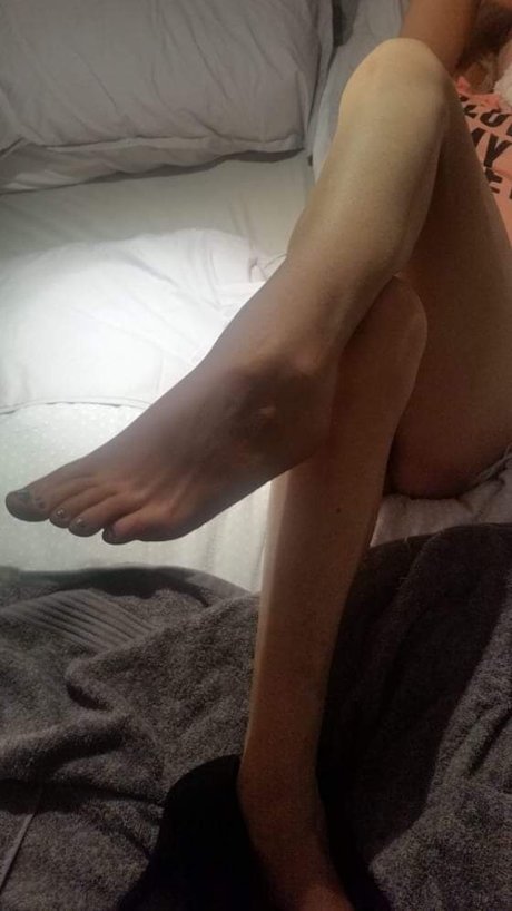 Foto di nudo di fuga di OnlyFans di Miss Feet Dreams