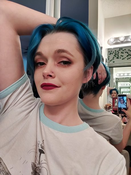 Foto di nudo di fuga di OnlyFans di Miss Tiny