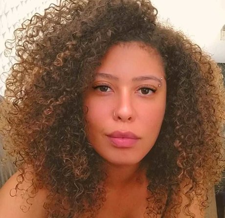 Foto di nudo di fuga di OnlyFans di Nah