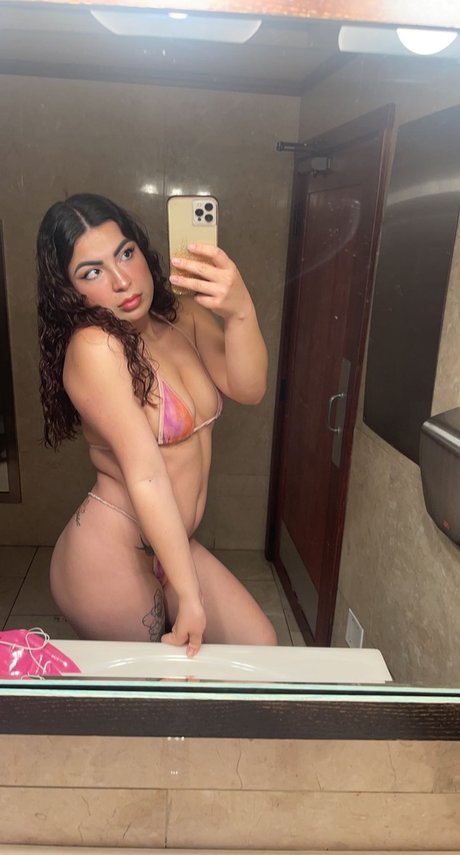 Foto di nudo di fuga di OnlyFans di Naughtyahh