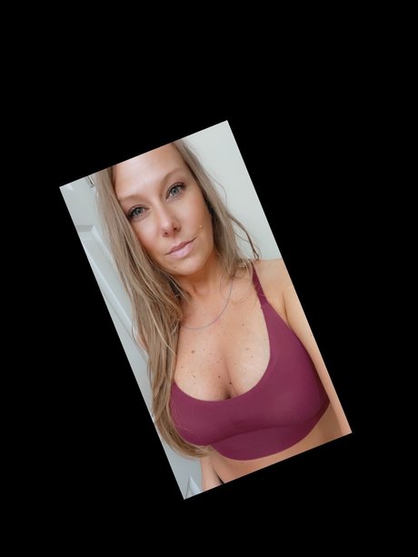 Foto di nudo di fuga di OnlyFans di Mzdick10