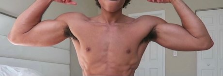 Foto di nudo di fuga di OnlyFans di Myles Spears