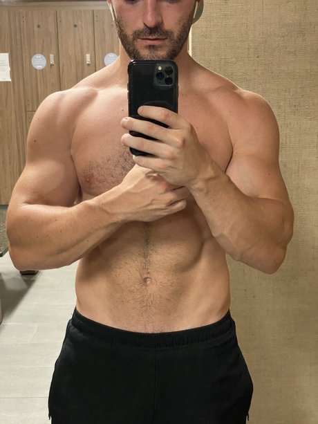 Foto di nudo di fuga di OnlyFans di Musclemike5