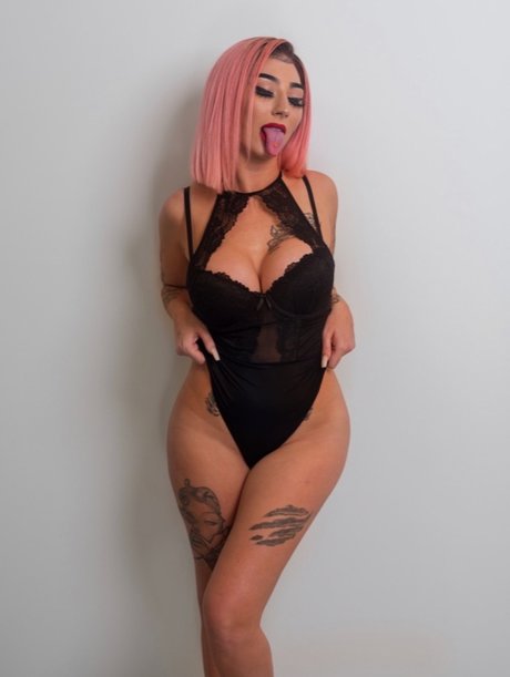 Foto di nudo di fuga di OnlyFans di Mulan Monroe