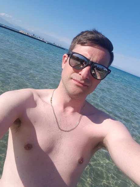 Foto di nudo di fuga di OnlyFans di Mr Naughty