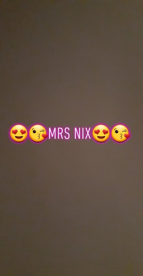 Foto di nudo di fuga di OnlyFans di Nix