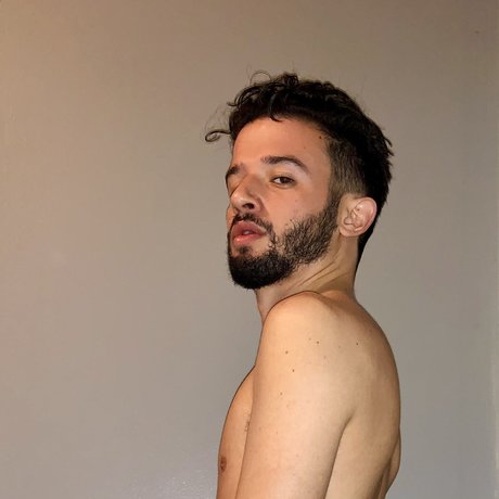 Foto di nudo di fuga di OnlyFans di Max