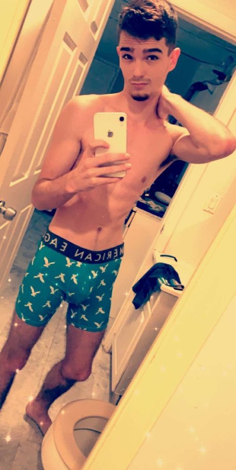 Foto di nudo di fuga di OnlyFans di Jackson Apollo