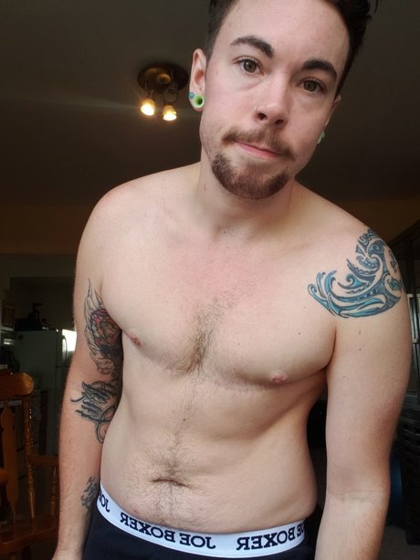 Foto di nudo di fuga di OnlyFans di Trex