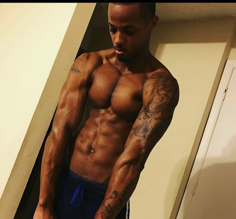 Foto di nudo di fuga di OnlyFans di Gpijet