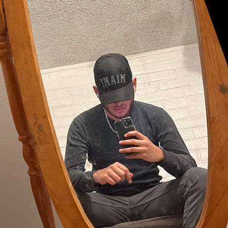 Foto di nudo di fuga di OnlyFans di Morosho